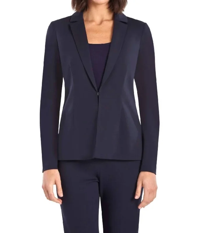 Men’s slim-fit micro-pattern suit-Bellatrix Blazer In Navy