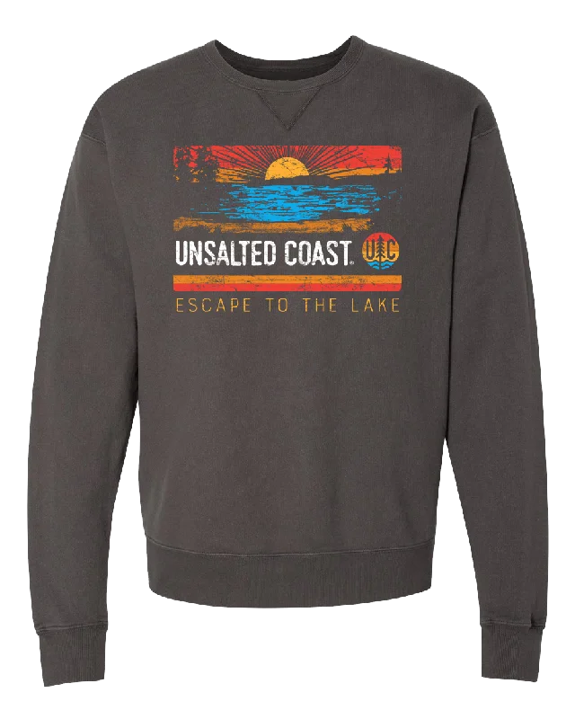 Men’s comfy acid-wash sweatshirt-ESCAPE TO THE LAKE CREW