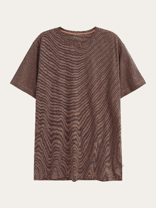 Men’s trendy tribal short-sleeve top-Narrow striped slub t-shirt - Brown stripe