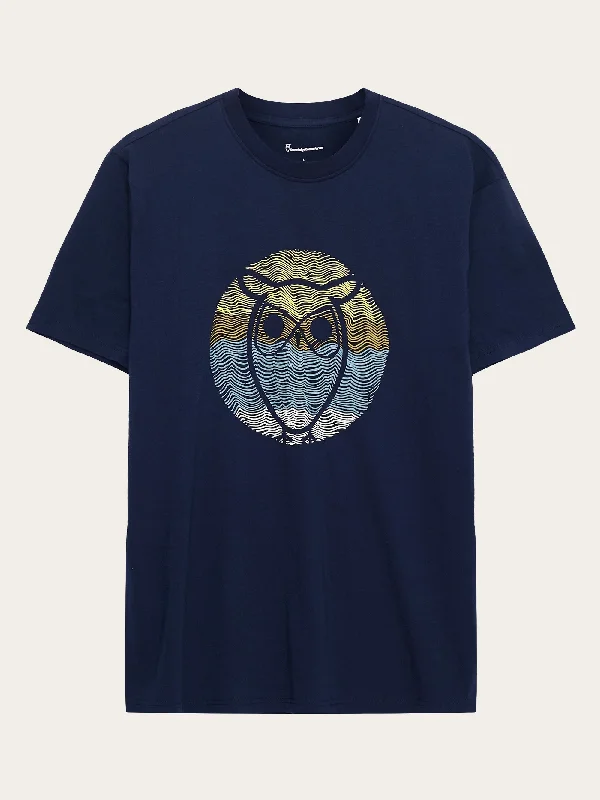 Men’s slim-fit distressed tee-Regular circled owl printed t-shirt - GOTS/Vegan - Night Sky