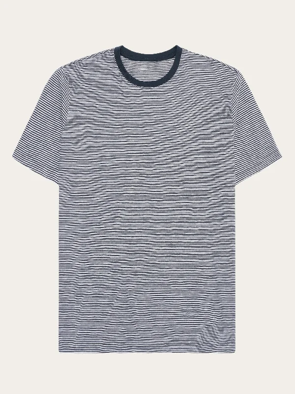 Men’s relaxed dri-fit tee-Regular fit Striped basic tee - Blue stripe